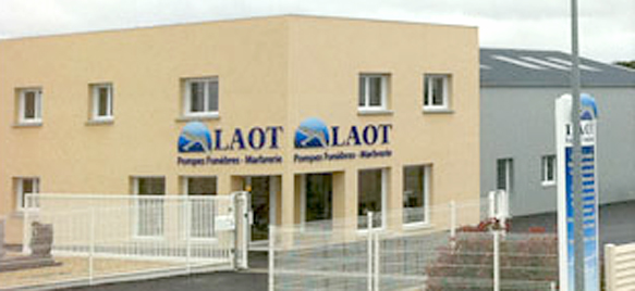 laot devanture agence lannilis